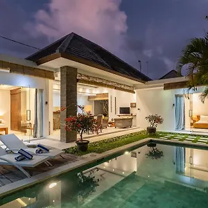 https://villa-lotus-seminyak-bali-80361.hotelsseminyak.net